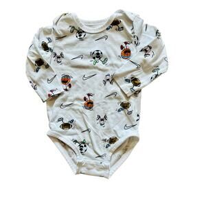 Nike Sports Soccer Football Nikemoji White Long Sleeve Bodysuit 12 months‎ Baby